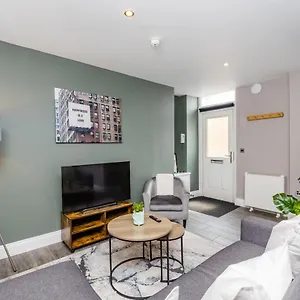  Apartment Floor United Kingdom